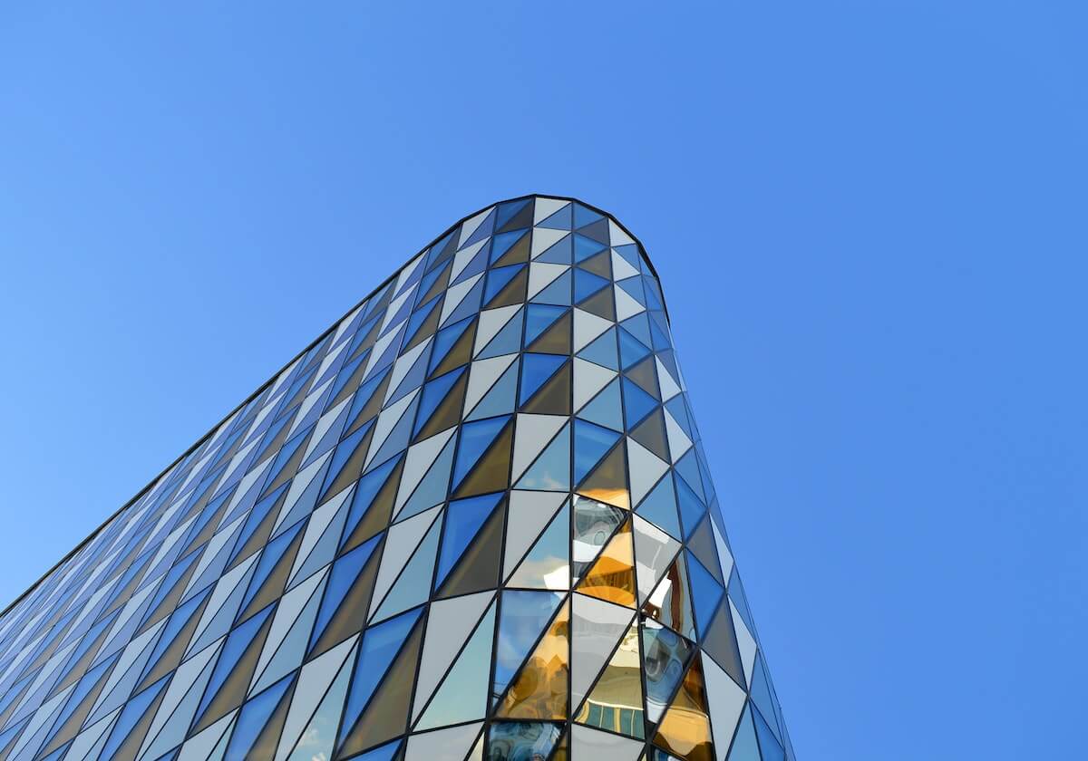 九游-CBA生涯首次杀入四强 上海队魂王哲林当之无愧