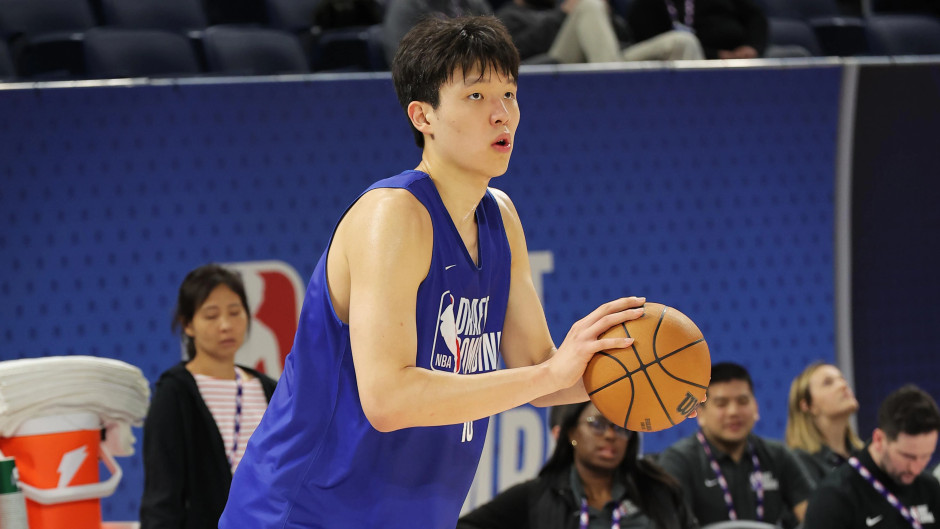 青岛男篮完成对球员杨瀚森的预注册流程 杨瀚森正在备战即将开启的NBA新赛季